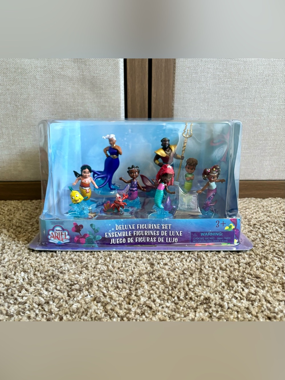 Disney Deluxe Ariel Mermaid Figurine Set